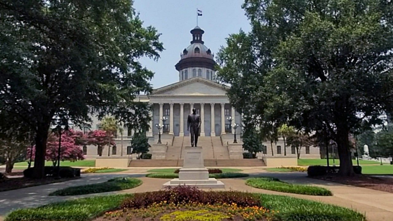 South Carolina statehouse would side with Strom Thurmond statue